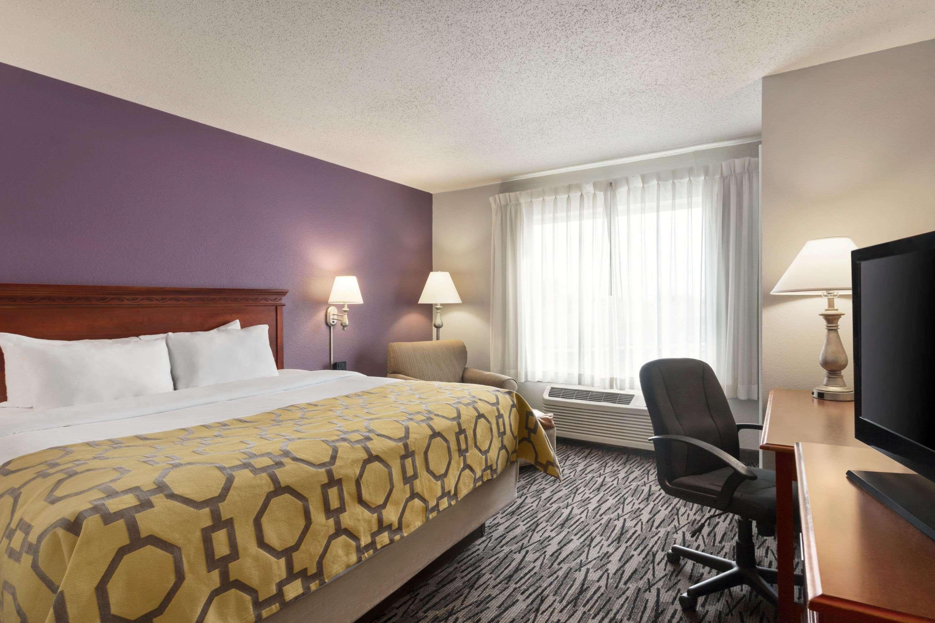 Baymont By Wyndham Springfield I-44 Hotel Bagian luar foto