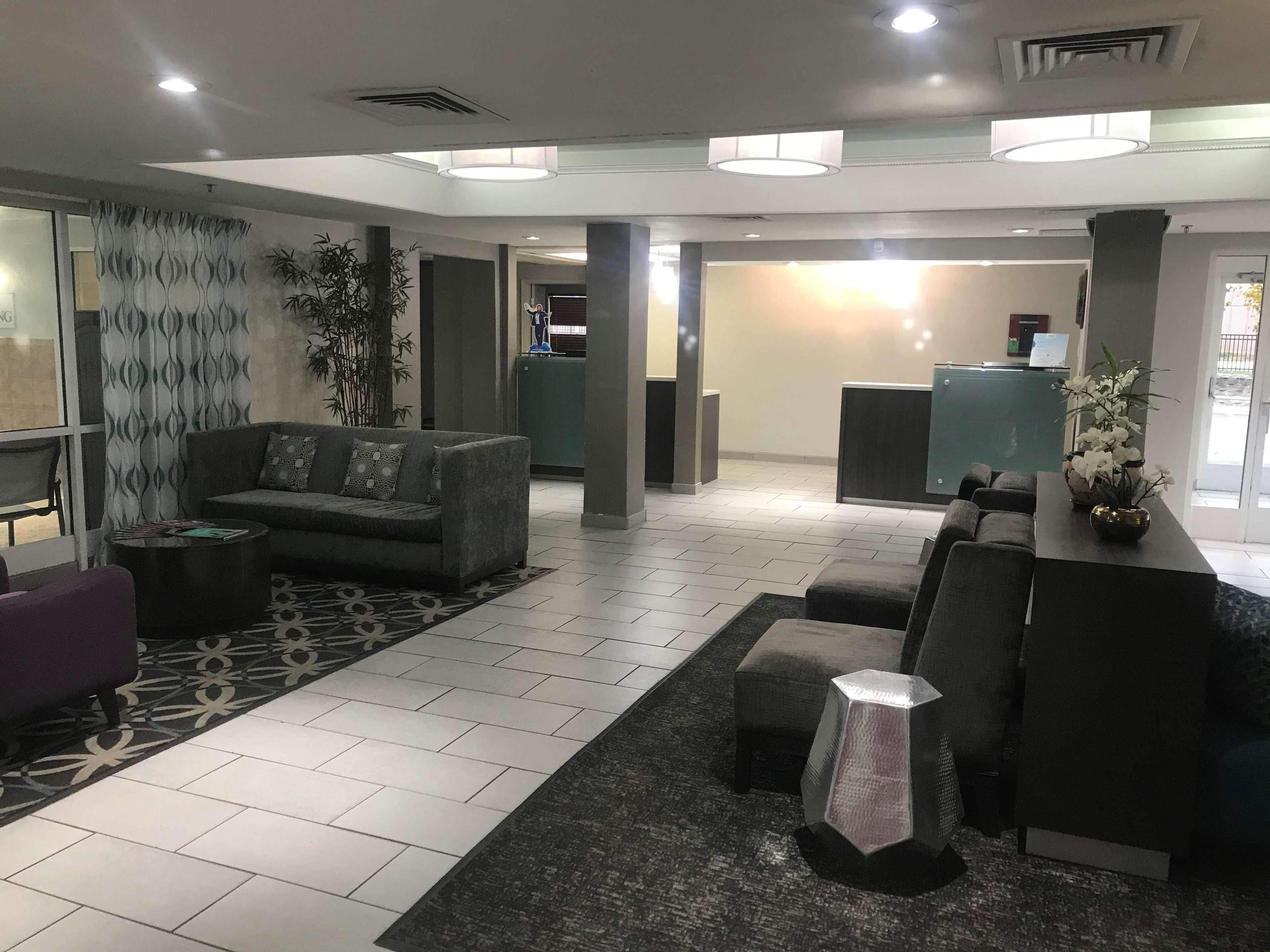 Baymont By Wyndham Springfield I-44 Hotel Bagian luar foto