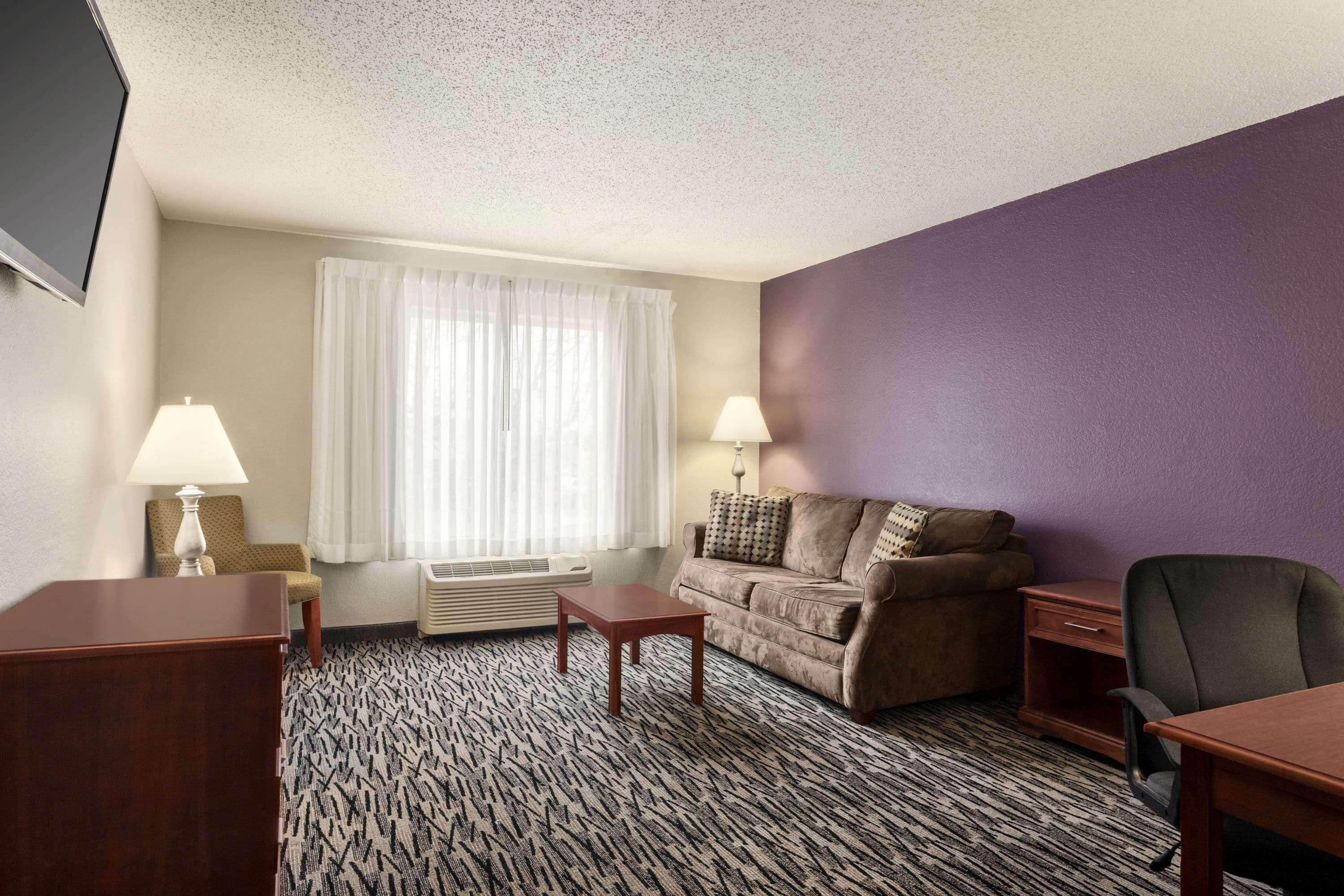 Baymont By Wyndham Springfield I-44 Hotel Bagian luar foto