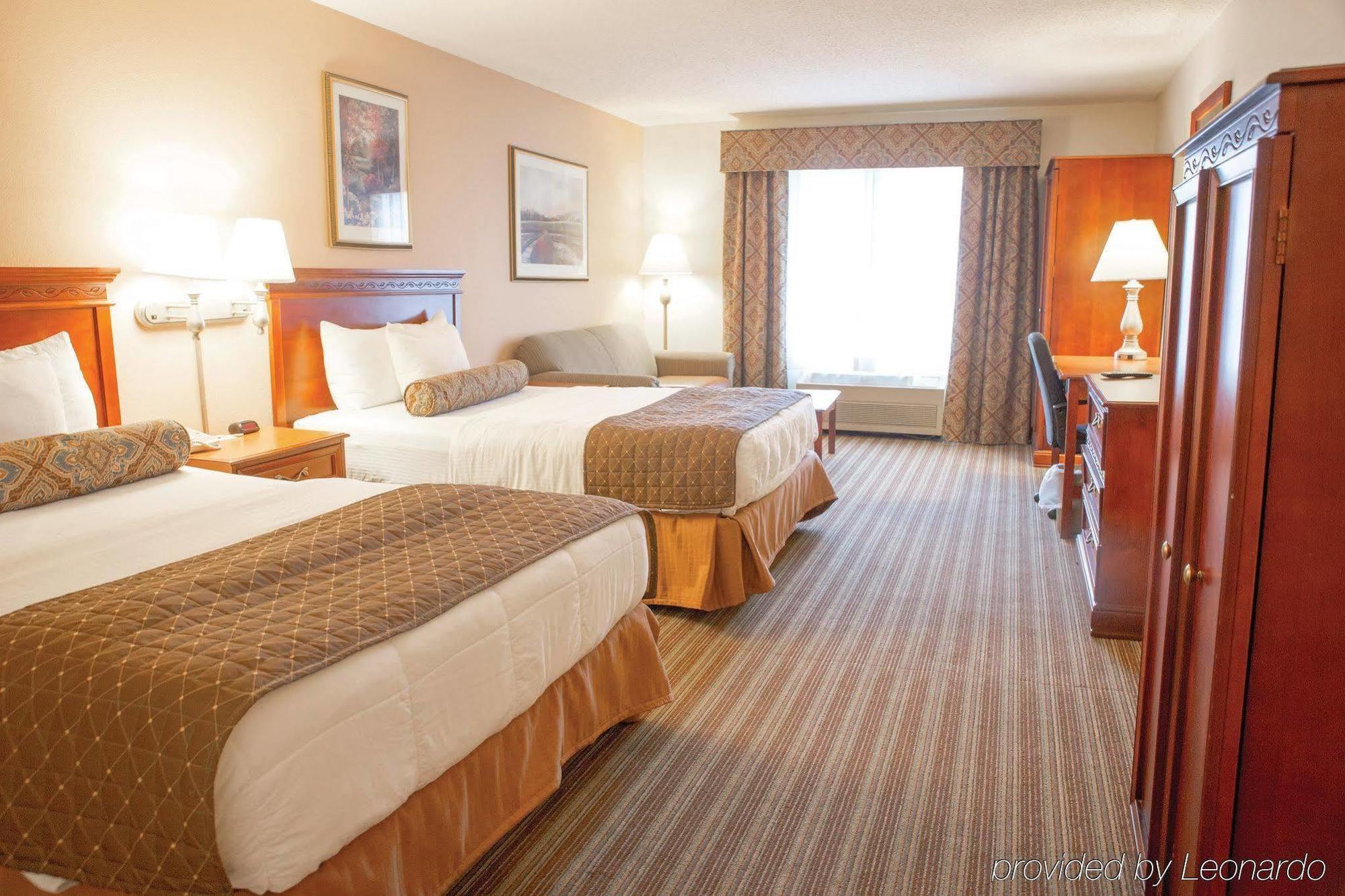 Baymont By Wyndham Springfield I-44 Hotel Bagian luar foto